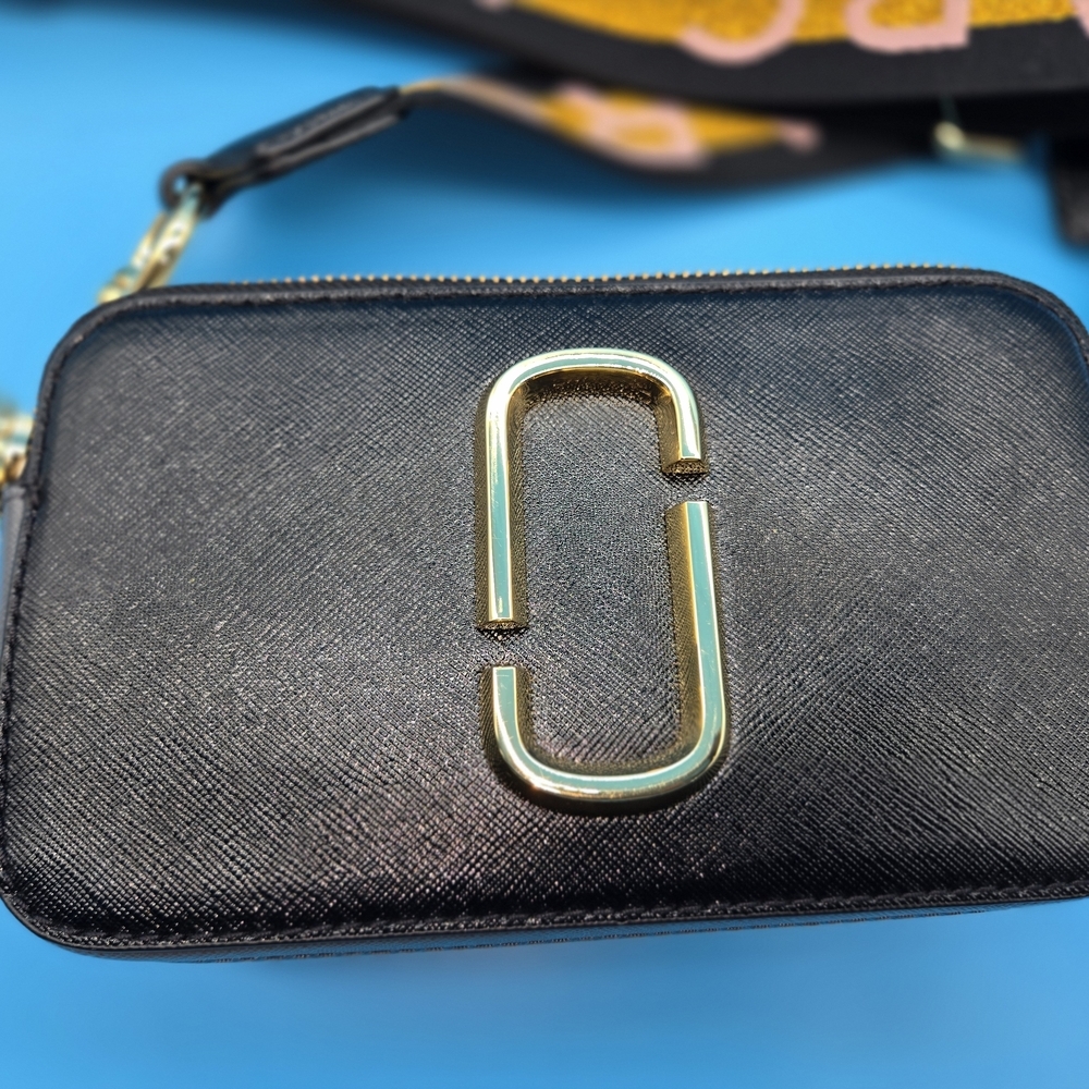 Marc Jacobs Black Bag with Gold and Pink Strap - Picture 2 of 14